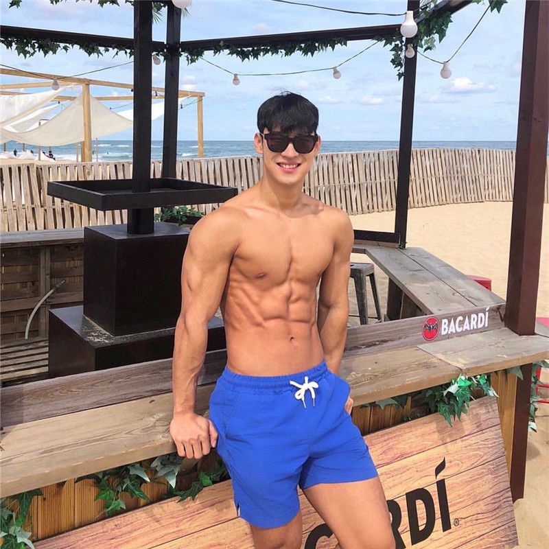 Men's Summer Quick-Dry Lightweight Fitness Shorts