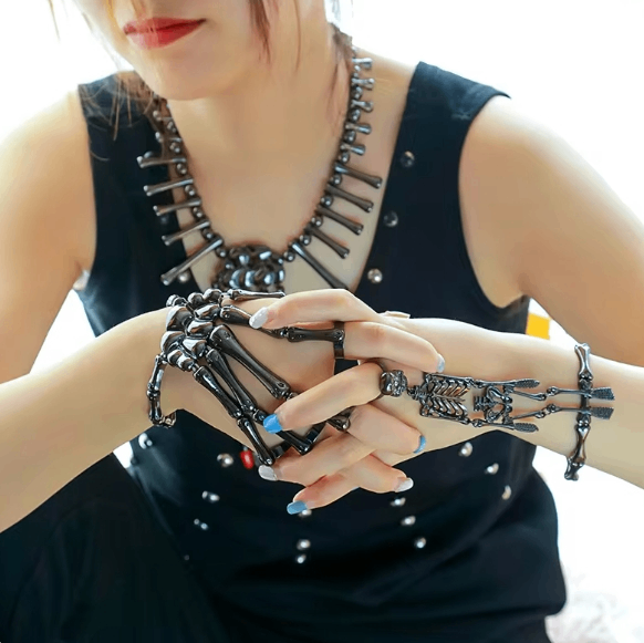 Fashionable Halloween Skeleton Stretch Bracelet & Ring