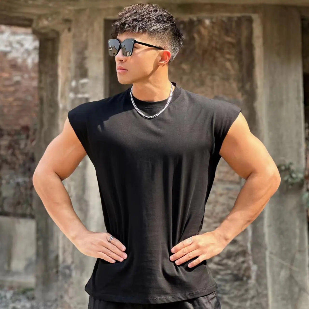 Men's Sleeveless Athletic Workout Casual Top